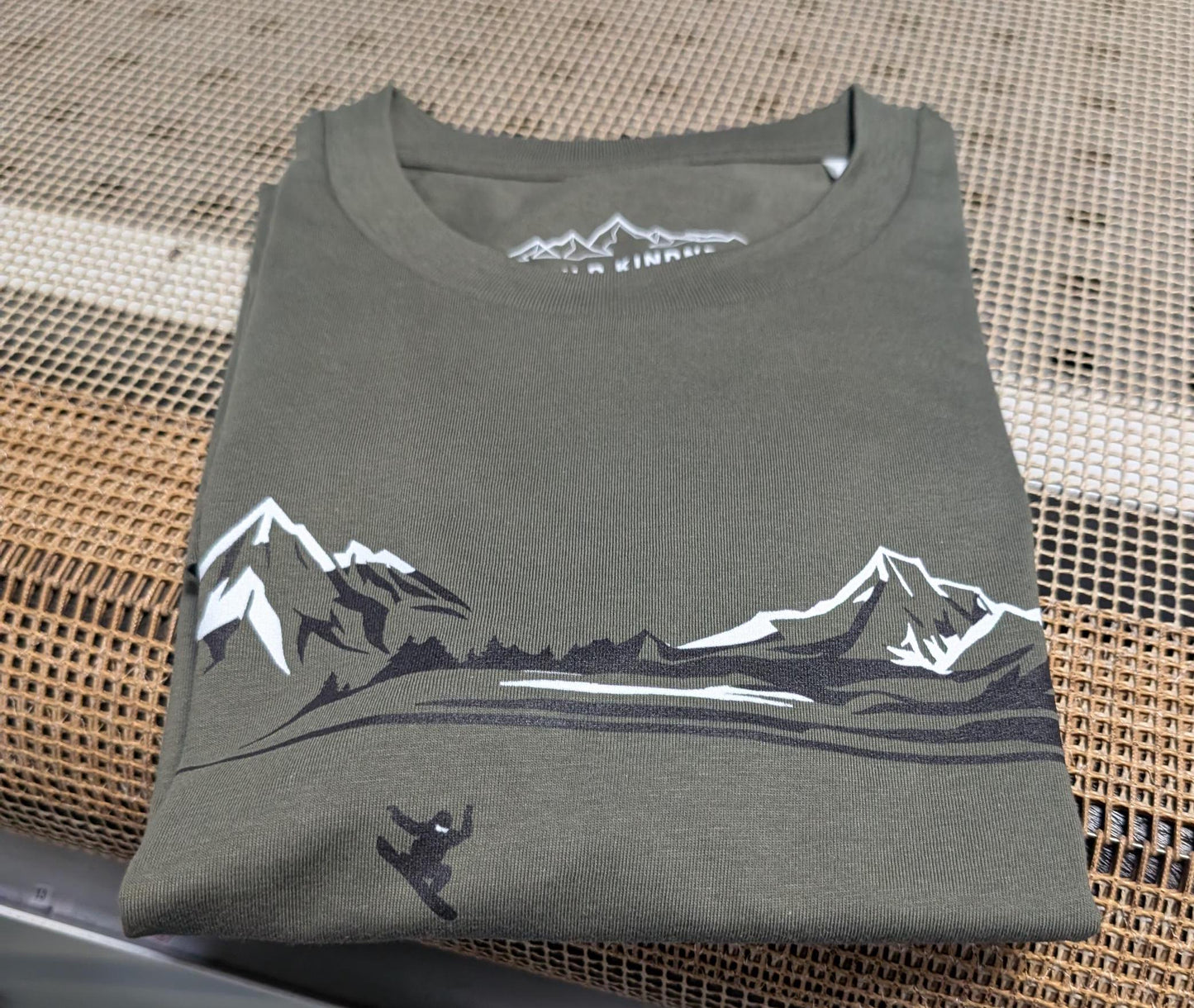 Snowboarder T-Shirt Mens, Made From Organic Cotton